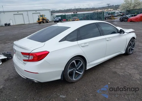 2018 Honda Accord Sport z USA, uszkodzony, nr VIN 1HGCV1F33JA057683
